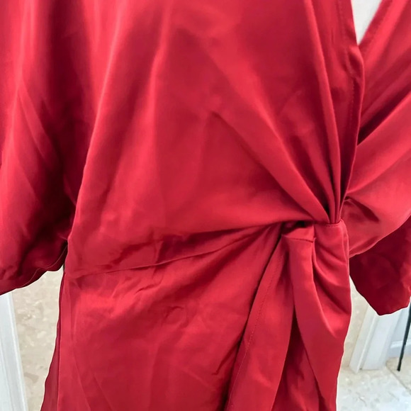 NWT Pleione Red Satin Top - Picture 4 of 10